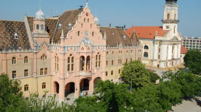 Nagy léptekkel halad a zöld úton Kecskemét és Békéscsaba