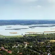 Lesz-e strandszezon a Velencei-tónál?