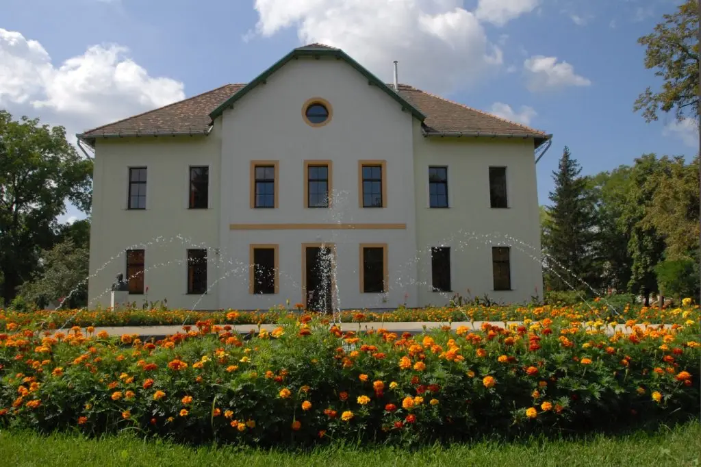 A gödöllői Nemzeti Biodiverzitás- és Génmegőrzési Központ. 