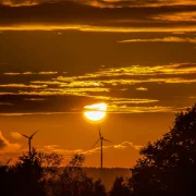 A napelemek után a szélturbinák piacán is vesztésre áll Európa