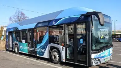 Egy éven keresztül fogja az országot járni az új hidrogénbusz