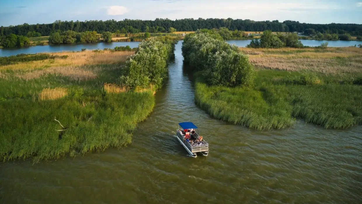 Kerékpáros kishajók teszik még vonzóbbá a Tisza-tavi aktív turizmust