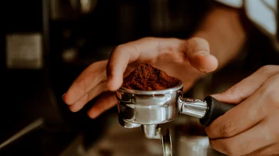 Ne dobd ki a kávézaccot!