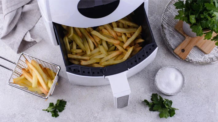 Airfryer: valóban egészségesebb, mint a sütőben sütés?