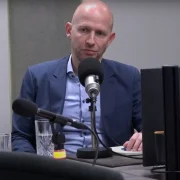 A 2050-es klímasemlegesség elérhetetlen zöld pénzügyek nélkül – Podcast-ajánló