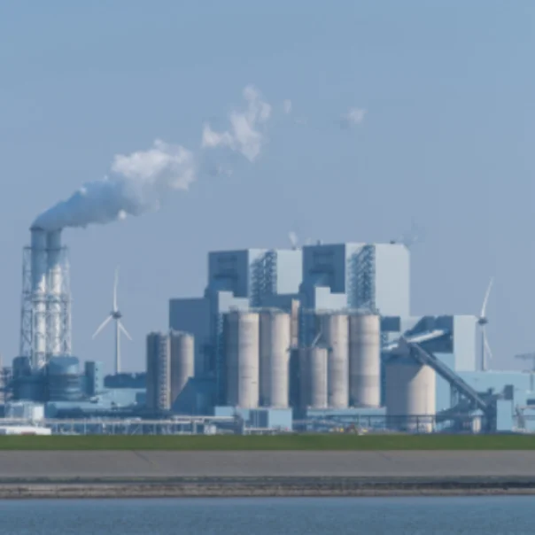 Hormuz és az energiatrilemma: van kiút a fosszilis csapdából?