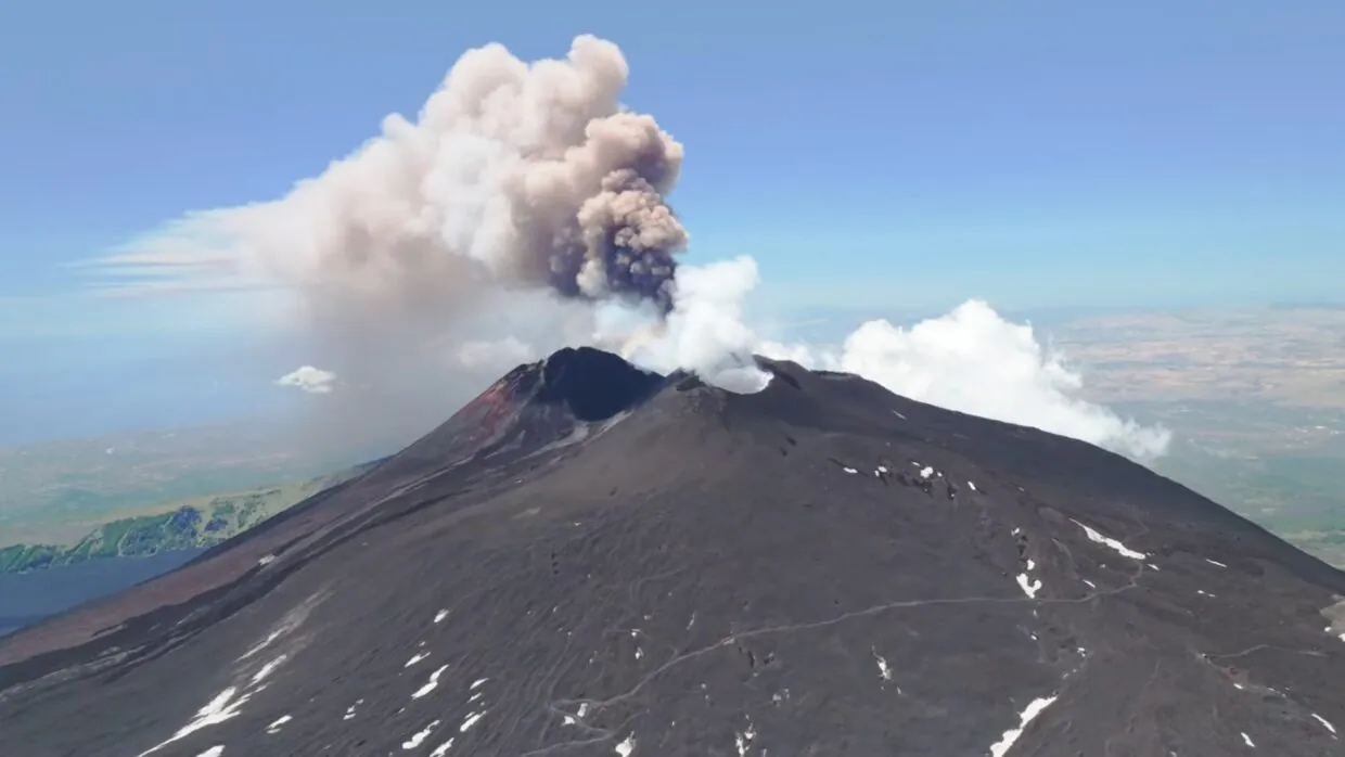 Újra kitört az Etna – Látványos vulkáni működés és repülőtéri káosz Szicíliában